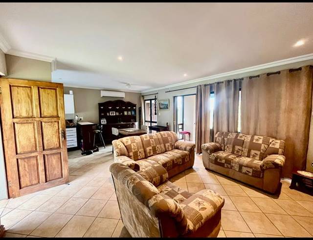 2 BEDROOM PROPERTY TO RENT IN ZINI RIVER ESTATE